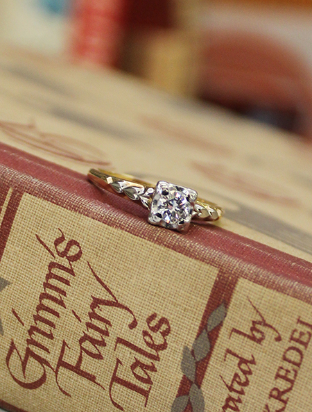 Regina Vintage Engagement Ring